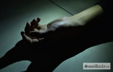 В Рославле мужчина до смерти забил возлюбленную