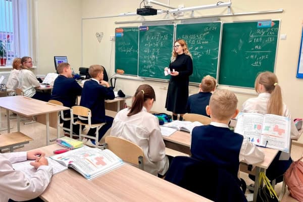 В Смоленской области стартовал набор участников по программе «Земский учитель»
