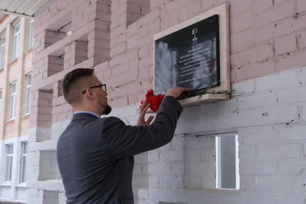 Смоленская область — в лидерах по реализации проекта «Лица Героев»