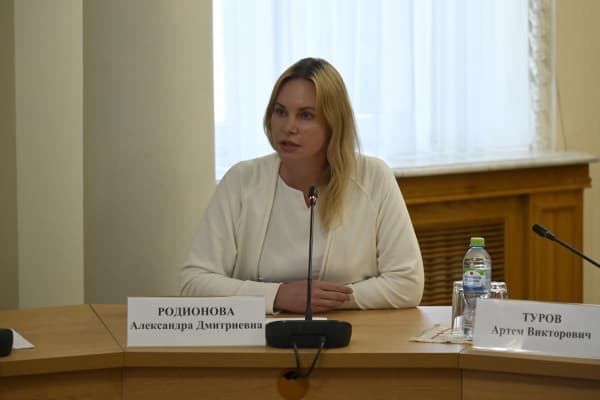 Финалист федеральной программы «Время героев» выступила с докладом в Смоленске
