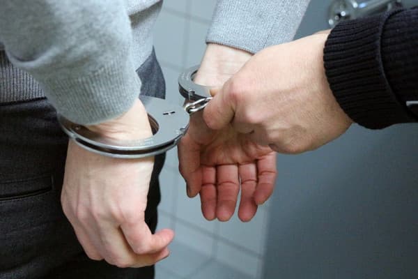 В Смоленской области задержан наркокурьер при перевозке крупной партии гашиша