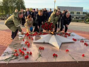 В городе-спутнике Смоленской АЭС состоялась торжественная церемония передачи Вечного огня, завершившая его уникальный путь с Северного полюса