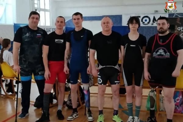 Ветераны СВО выступили на чемпионате Смоленской области по жиму
