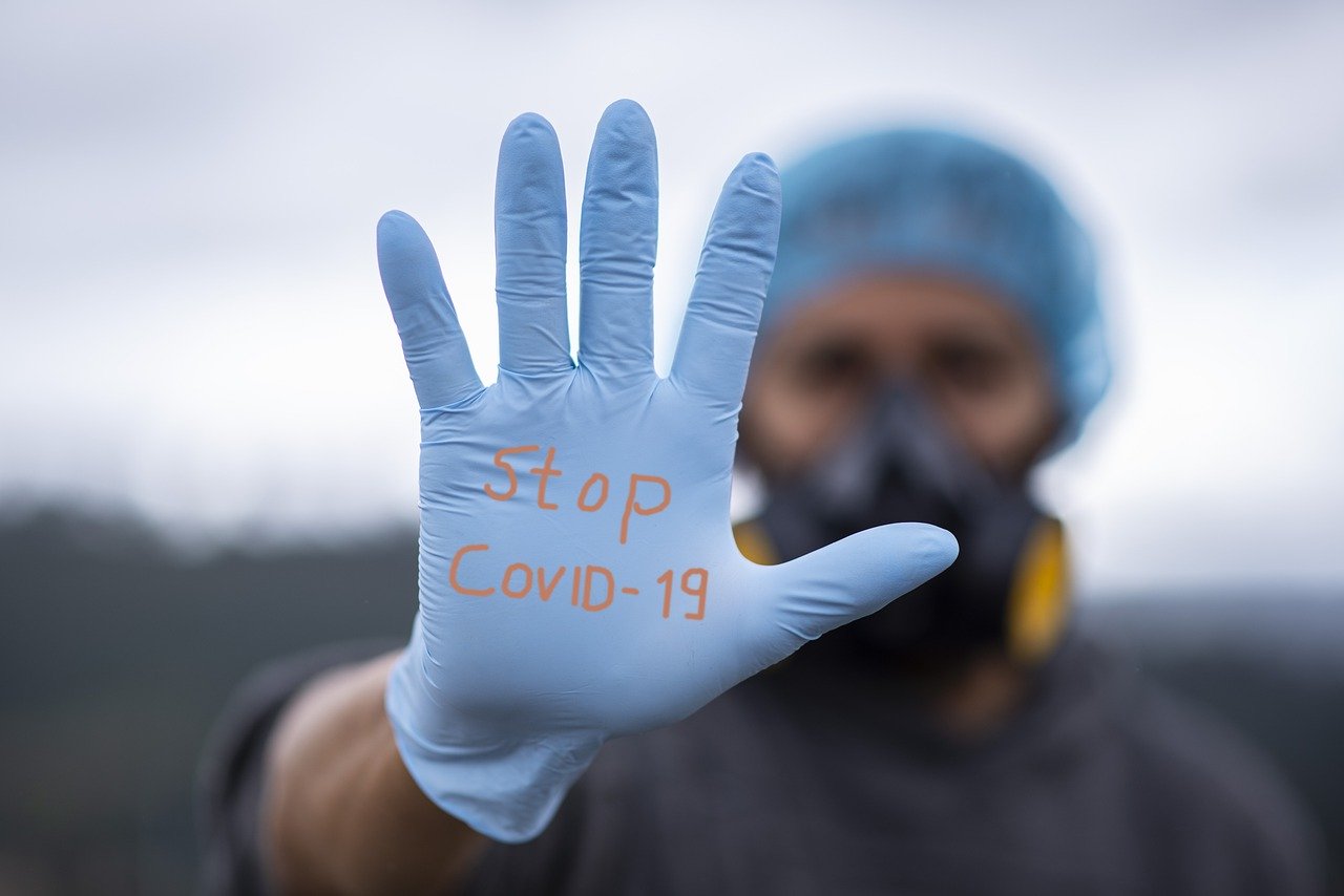 В 17 районах Смоленской области выявили новые случаи COVID-19