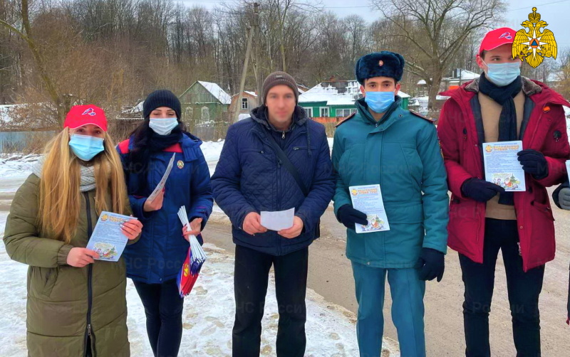 Жителям Рославля напомнили о правилах пожарной безопасности