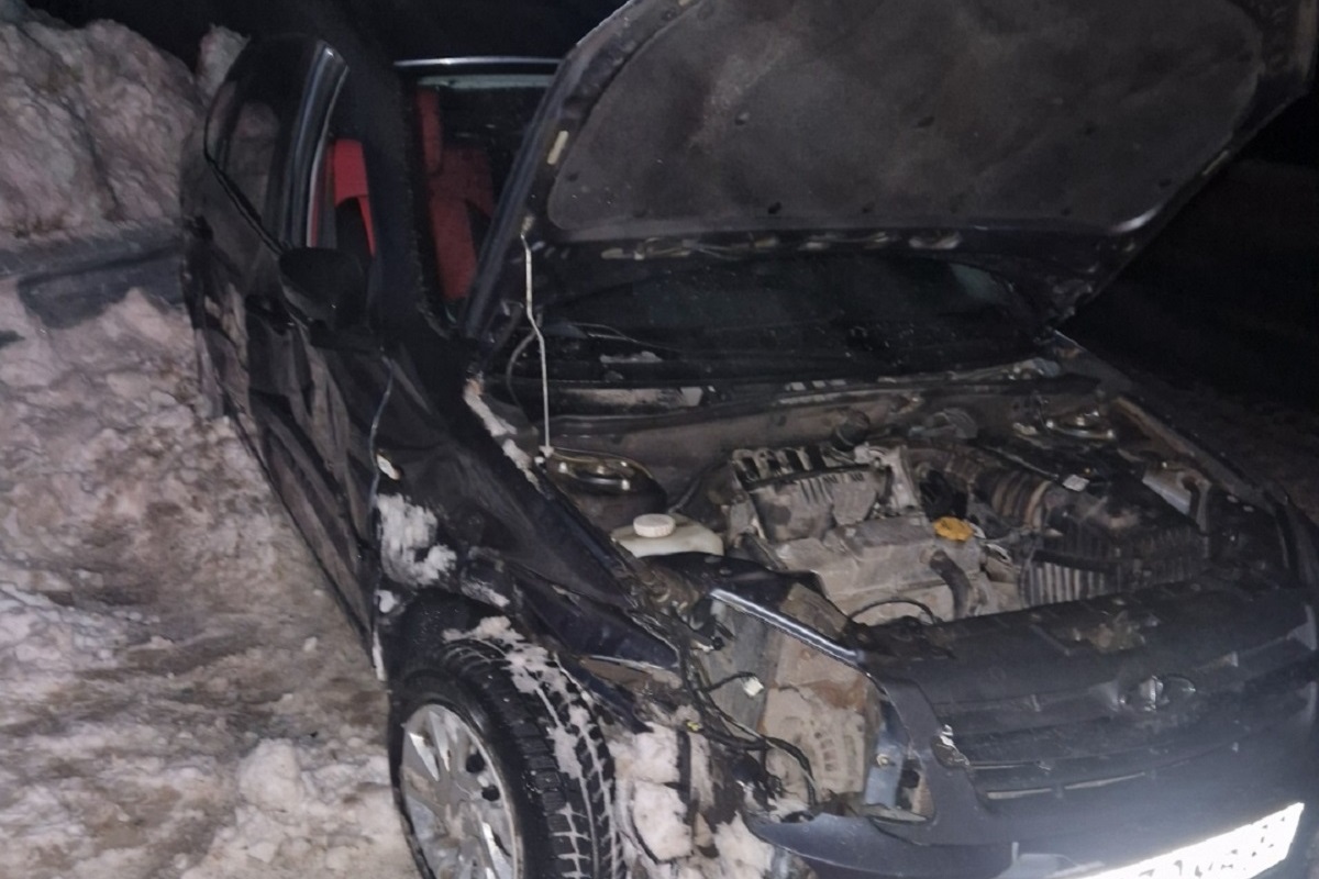 В Рославльском районе «Лада» попала в ДТП